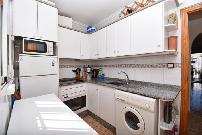 Image No.5-2 Bed Townhouse for sale