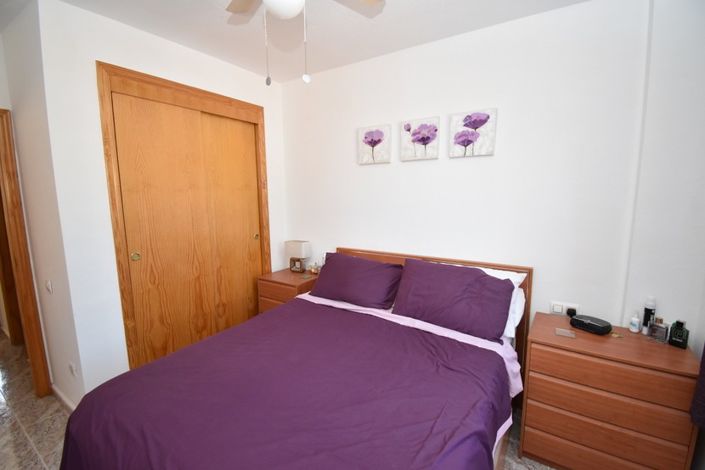 Image No.10-2 Bed Property for sale