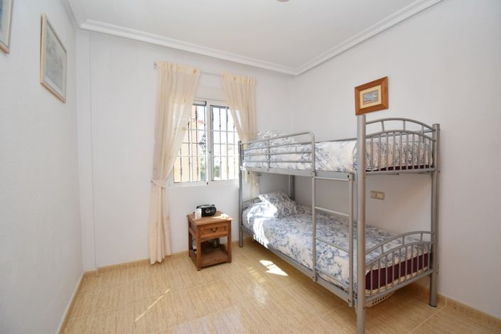 Image No.11-2 Bed Property for sale