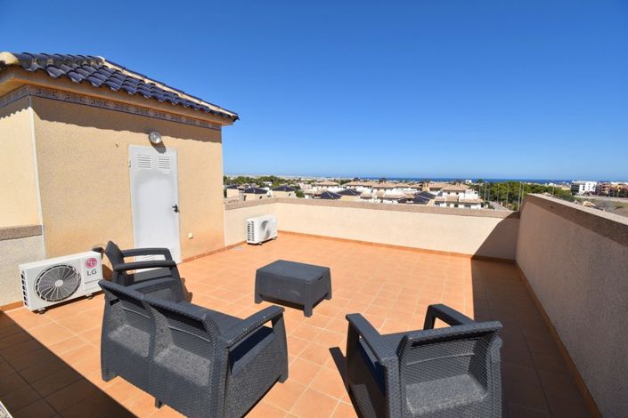 Image No.18-2 Bed Property for sale