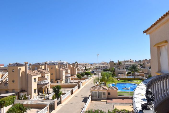 Image No.24-2 Bed Property for sale