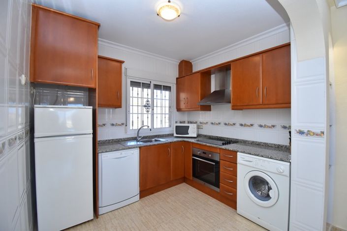 Image No.4-2 Bed Property for sale