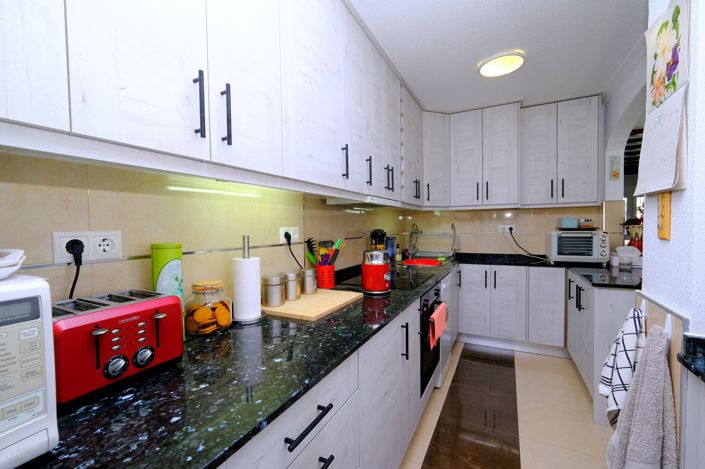 Image No.10-2 Bed Townhouse for sale