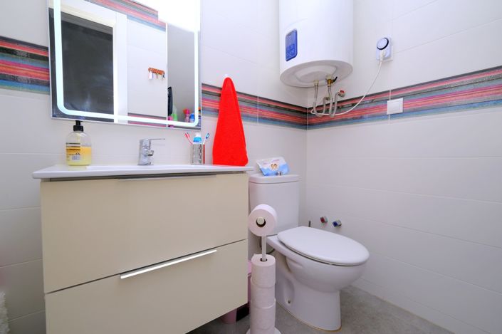 Image No.14-2 Bed Townhouse for sale