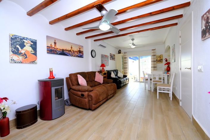 Image No.4-2 Bed Townhouse for sale