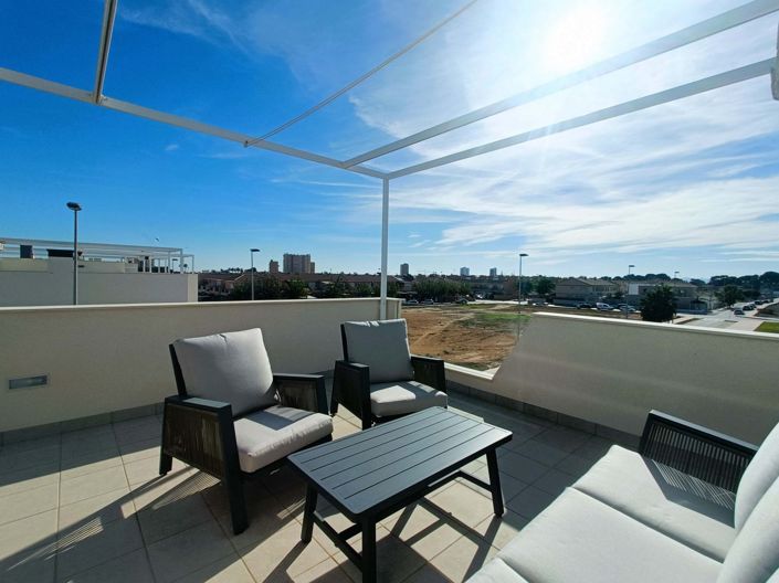 Image No.4-3 Bed Townhouse for sale