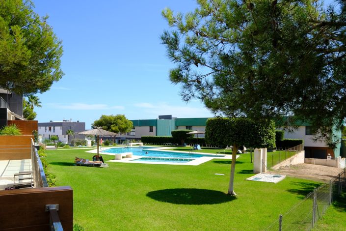 Image No.11-2 Bed Property for sale