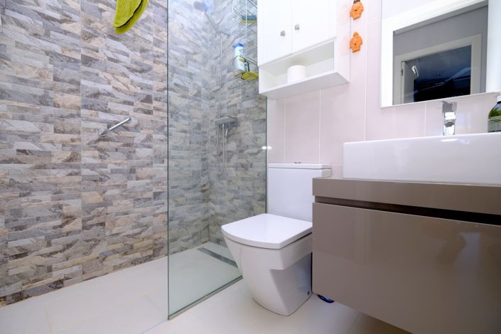 Image No.20-2 Bed Property for sale