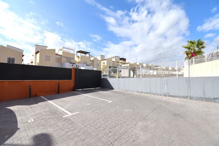 Image No.20-2 Bed Apartment for sale