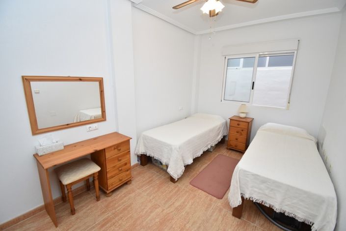 Image No.10-2 Bed Property for sale