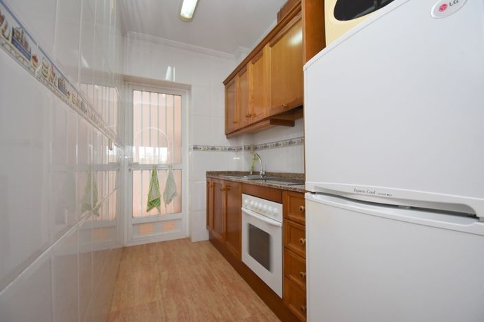 Image No.4-2 Bed Property for sale