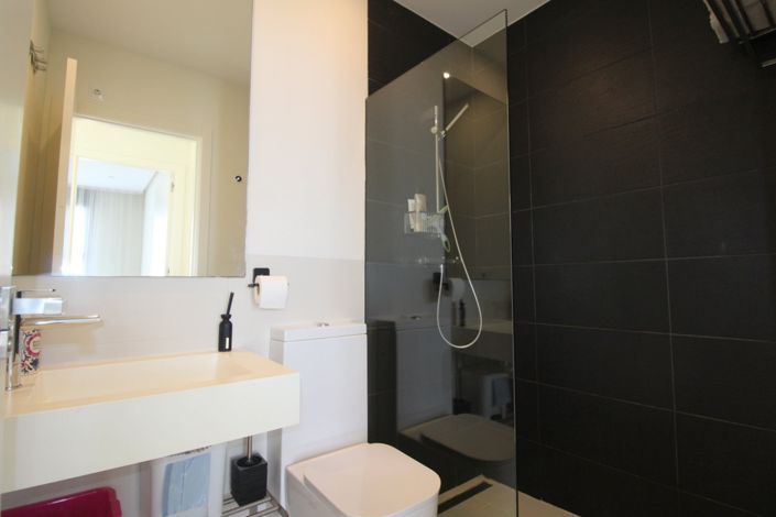 Image No.15-2 Bed Property for sale