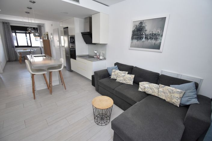 Image No.4-2 Bed Property for sale