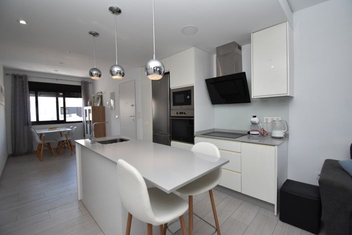 Image No.7-2 Bed Property for sale