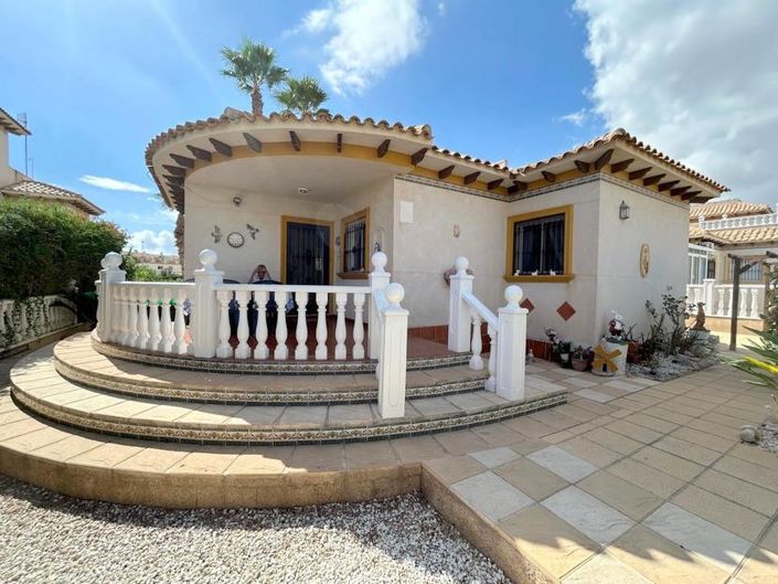 Image No.1-2 Bed Villa for sale