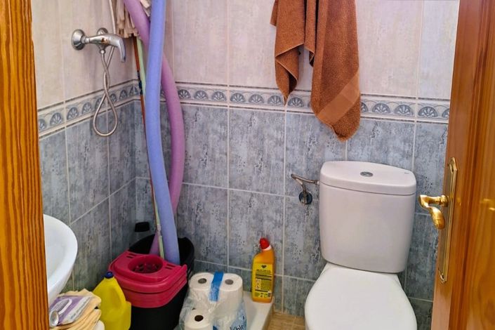 Image No.11-2 Bed Property for sale