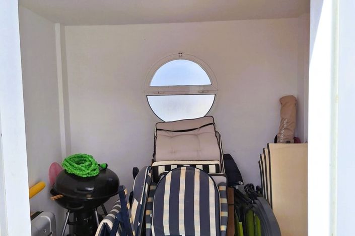 Image No.14-2 Bed Property for sale