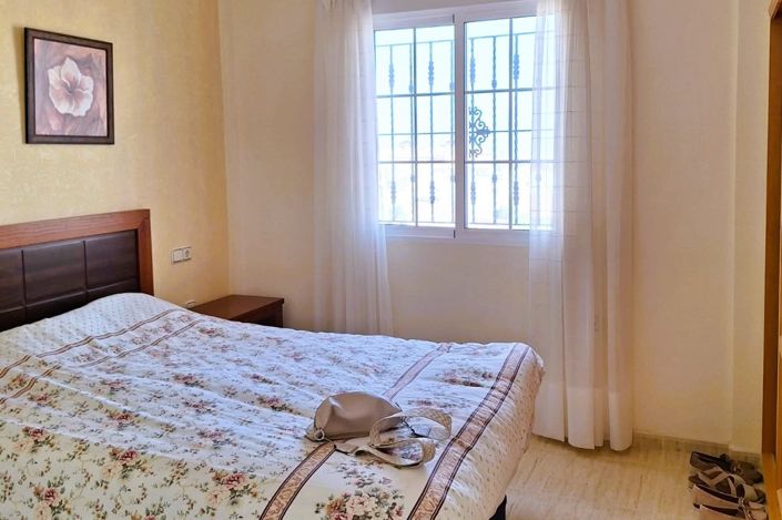 Image No.3-2 Bed Property for sale