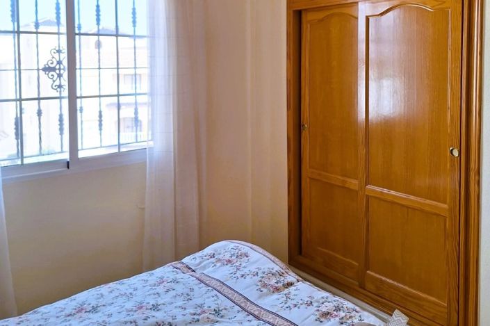 Image No.7-2 Bed Property for sale