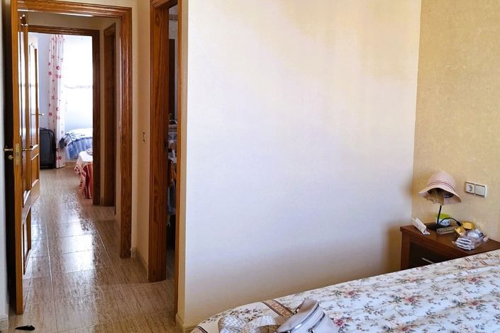 Image No.8-2 Bed Property for sale