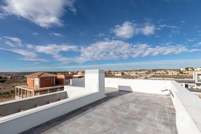 Image No.15-4 Bed Villa for sale