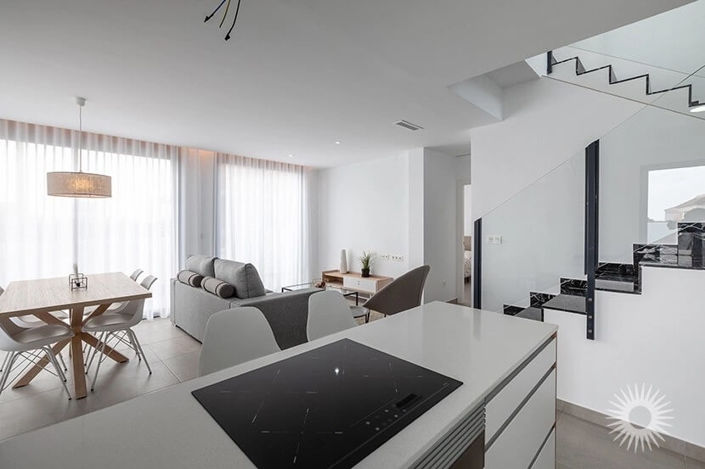 Image No.3-4 Bed Villa for sale