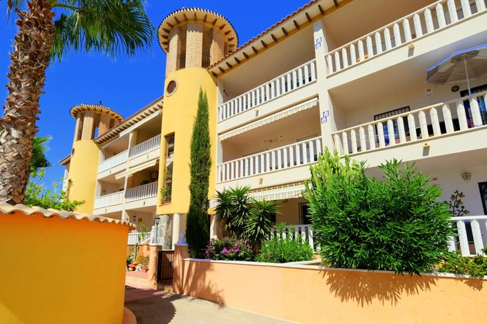 Image No.1-2 Bed Property for sale