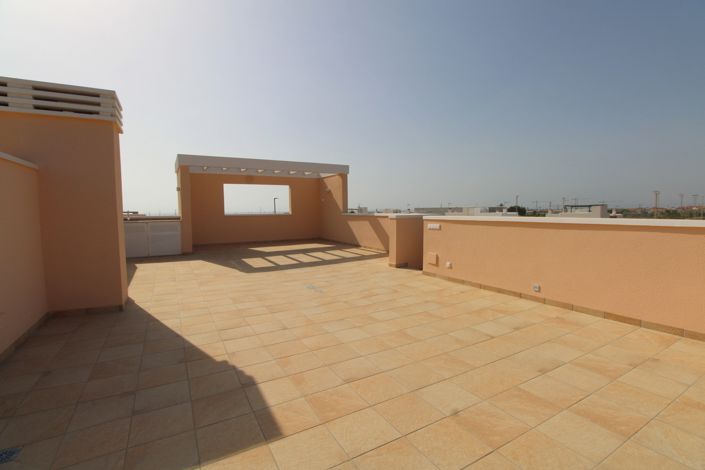 Image No.22-3 Bed Apartment for sale
