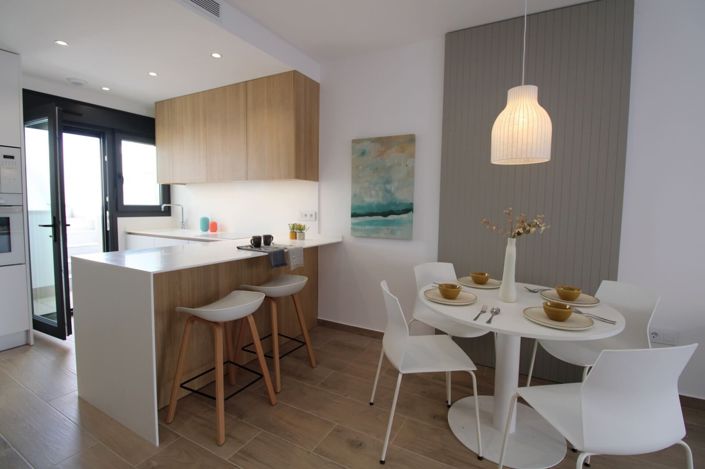 Image No.8-2 Bed Apartment for sale