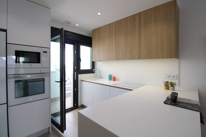 Image No.12-3 Bed Apartment for sale