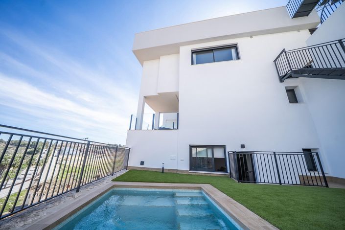 Image No.31-3 Bed Villa for sale