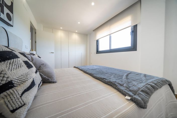 Image No.26-6 Bed Villa for sale