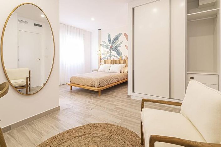 Image No.19-3 Bed Townhouse for sale