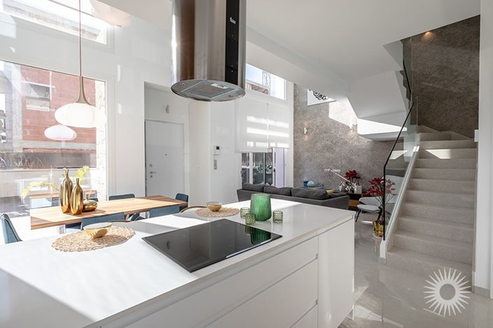 Image No.10-5 Bed Villa for sale