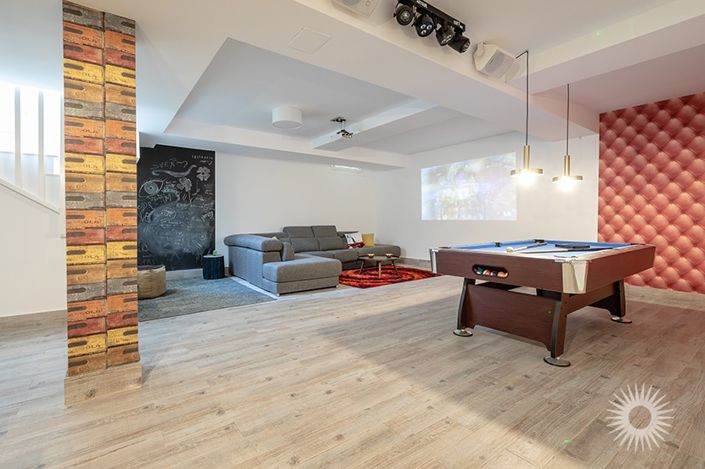 Image No.18-5 Bed Villa for sale