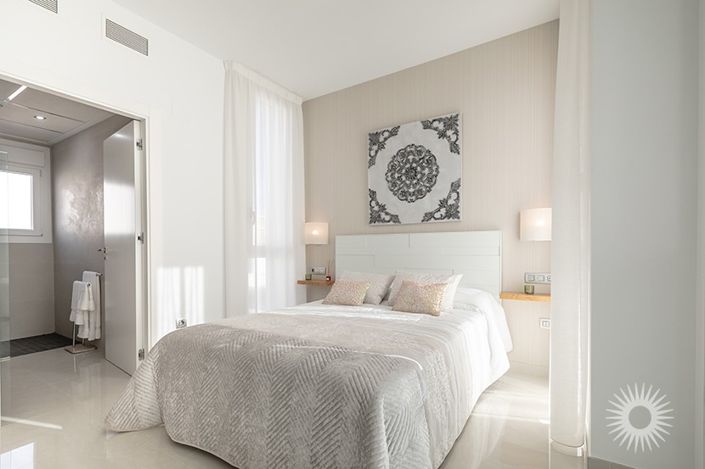 Image No.3-5 Bed Villa for sale