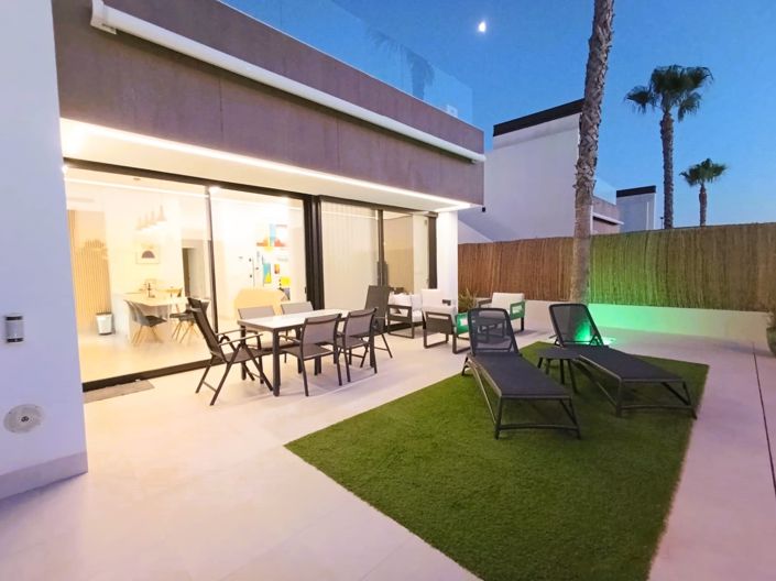 Image No.11-3 Bed Villa for sale