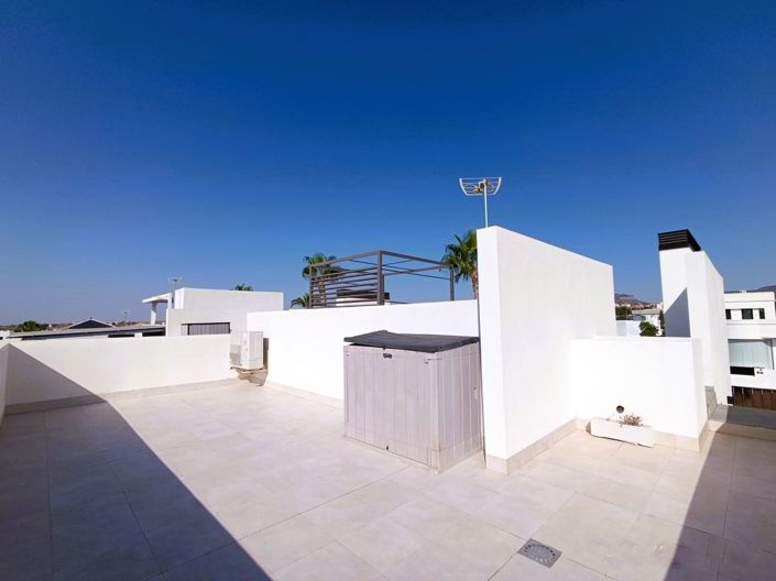 Image No.15-3 Bed Villa for sale