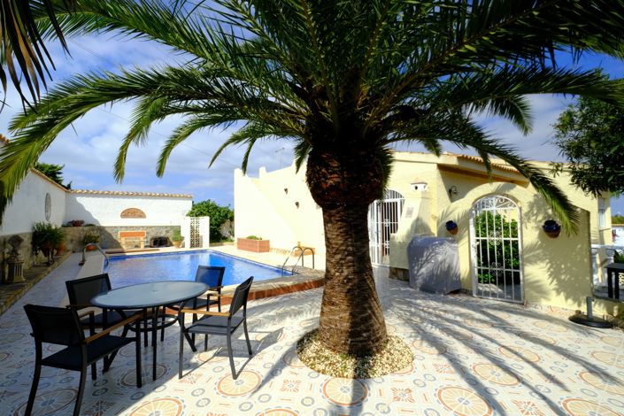 Image No.1-Villa de 4 chambres à vendre à Villamartin