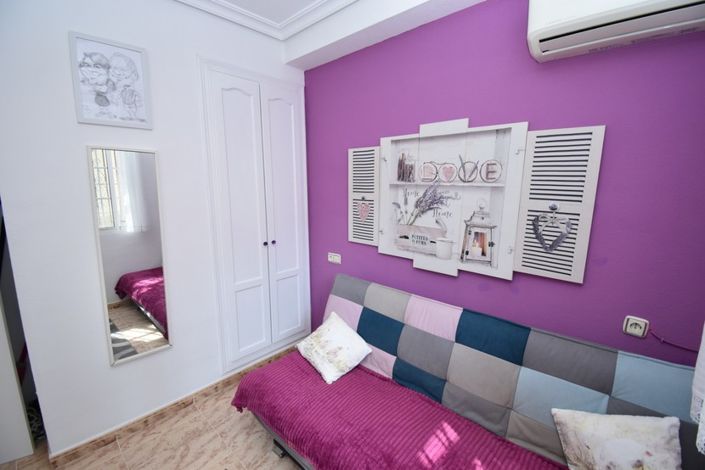 Image No.10-3 Bed Townhouse for sale