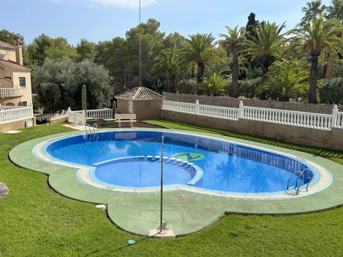 Image No.34-3 Bed Townhouse for sale