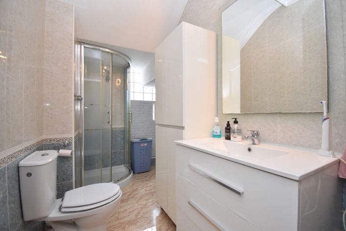 Image No.7-3 Bed Townhouse for sale