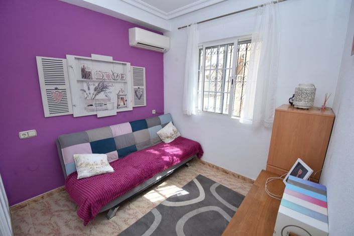 Image No.9-3 Bed Townhouse for sale