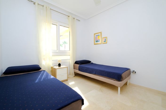 Image No.13-2 Bed Property for sale