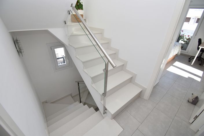 Image No.12-3 Bed Townhouse for sale