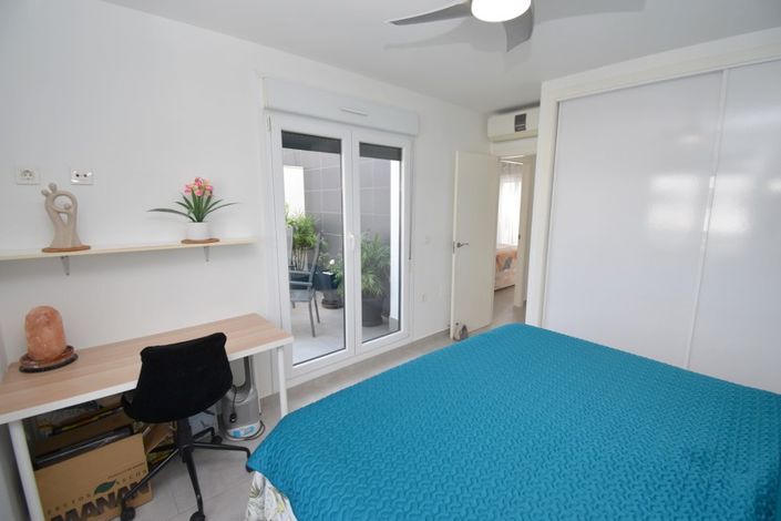 Image No.22-3 Bed Townhouse for sale