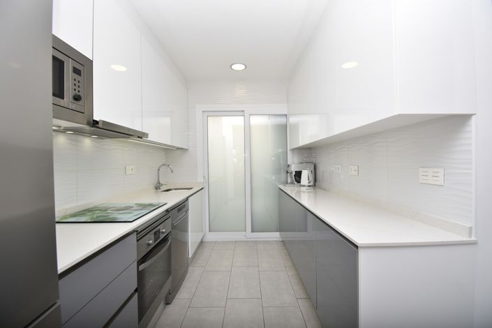Image No.4-3 Bed Townhouse for sale