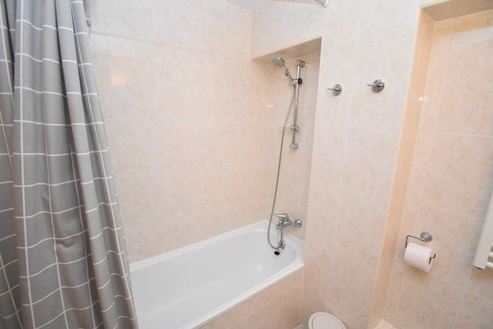 Image No.28-3 Bed Villa for sale