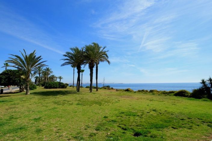 Image No.17-2 Bed Property for sale