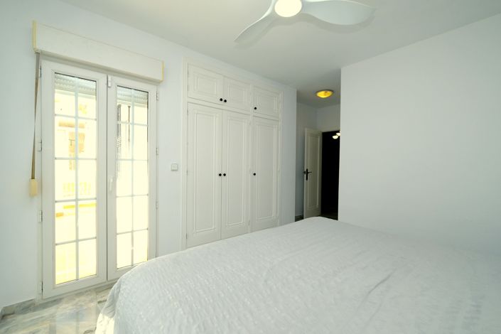 Image No.29-3 Bed Villa for sale